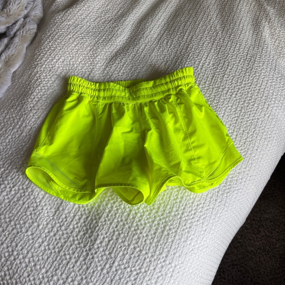 Lululemon Hotty Hot Low Rise Short 4” Highlight Yellow
